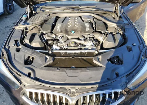 2019 BMW M850Xi z USA, uszkodzony, nr VIN WBAFY4C55KBX39709